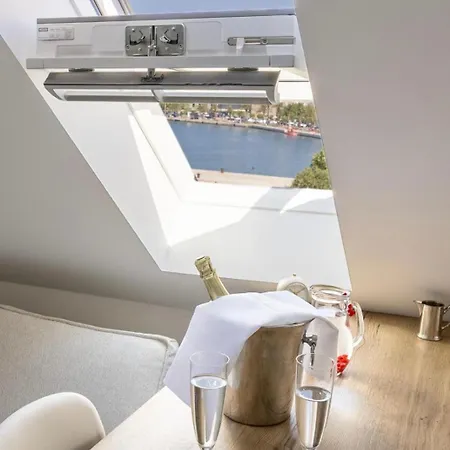 Appartamento Newly And Modernly Renovated-studio Gilda-breathtaking Waterfront With Yacht Views Makarska