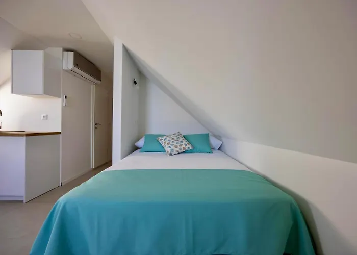 Newly And Modernly Renovated-studio Gilda-breathtaking Waterfront With Yacht Views Appartement